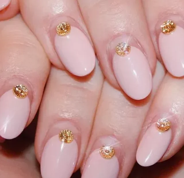 8 Rose Gold Nail Art Ideas to consider for Your Upcoming Pedicure