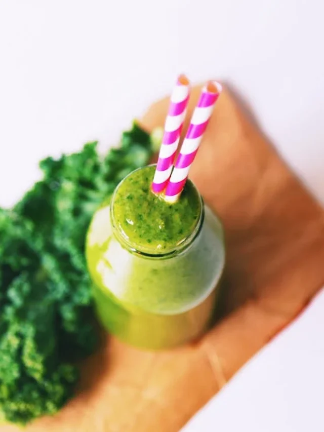 10 Superfood Smoothies for Energy and Wellness